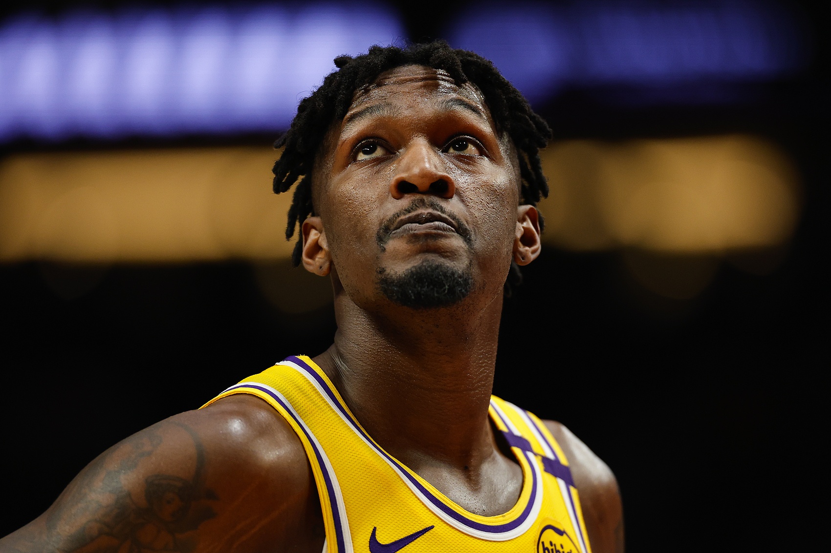 预测-斯通：会想念狄龙的许多特质 希望芬尼-史密斯发挥他的独特作用