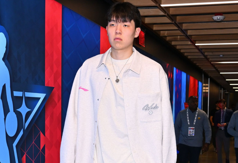 台湾28预测预测-开拓者官宣下放杨瀚森!与扬布拉德签下双向合同 将裁掉库克