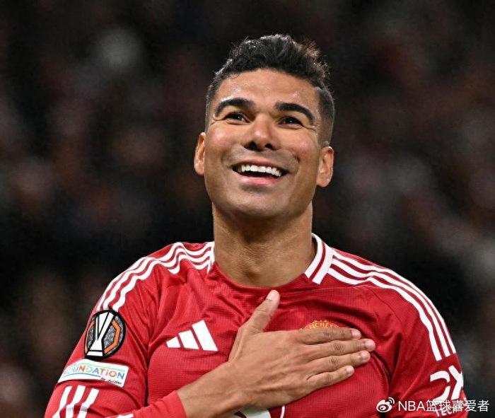 年薪1800万镑！西媒曝C罗招揽卡塞米罗，迈阿密报价有望联手梅西|曼联|克里斯蒂亚诺·罗纳尔多|欧洲|莱昂内尔·梅西|美职_新浪体育_新浪新闻